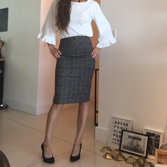 Zara Dresses & Skirts - ZARA HIGH WEIST PENCIL SKIRT